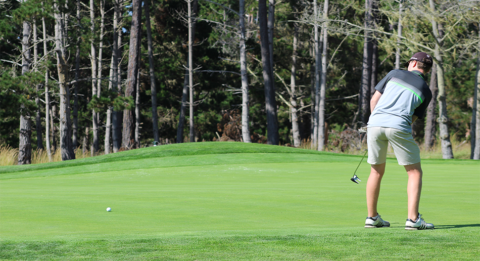 Nike Junior Golf Camp putting green