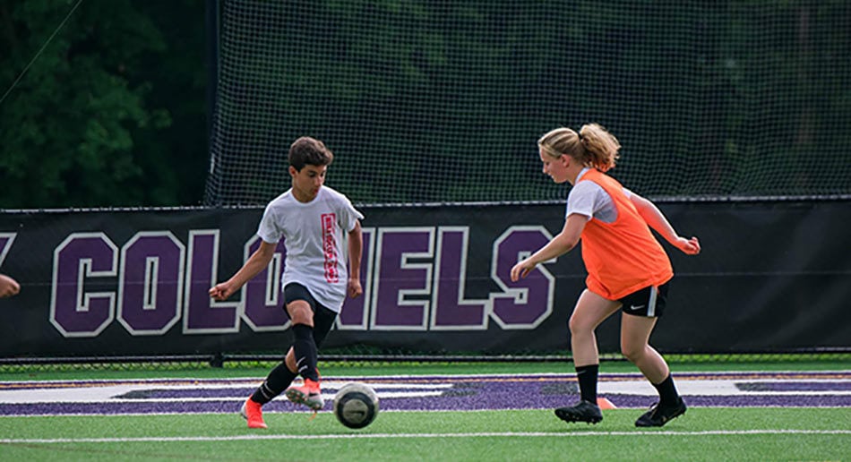 Discrepancia Museo Guggenheim dos semanas Nike Soccer Camps at Milton Academy