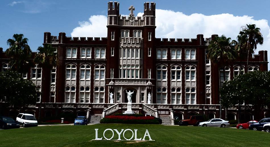 Loyola New Orleans Grounds