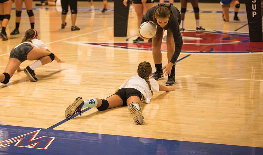 Dive into Volleyball Safely: Pro Tips for Preventing Injury